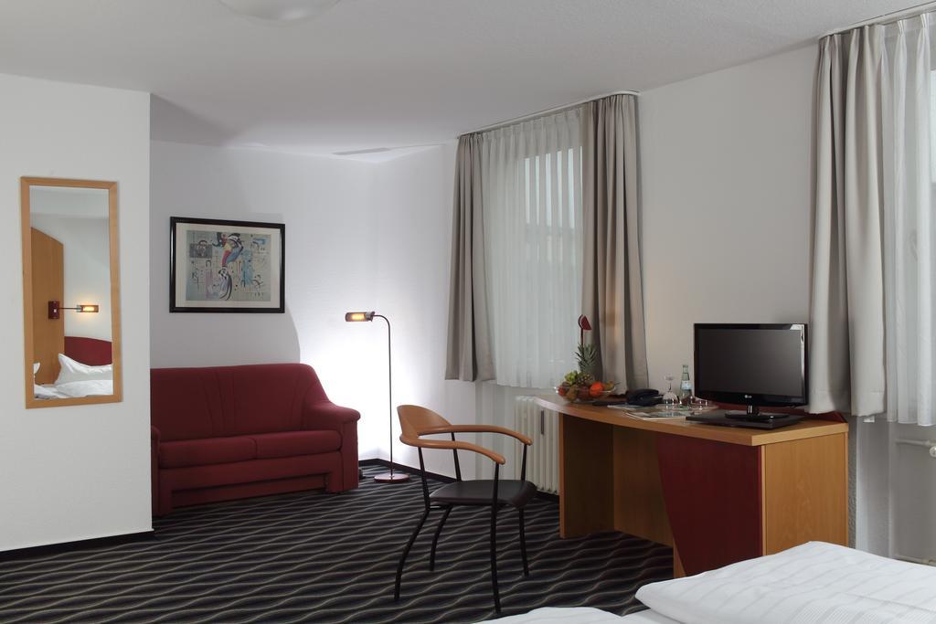 Stadthotel Кассель Экстерьер фото
